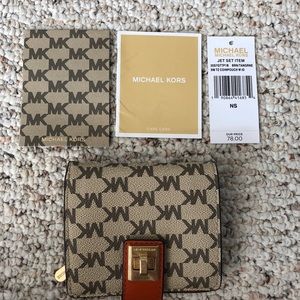 Michael kors wallet